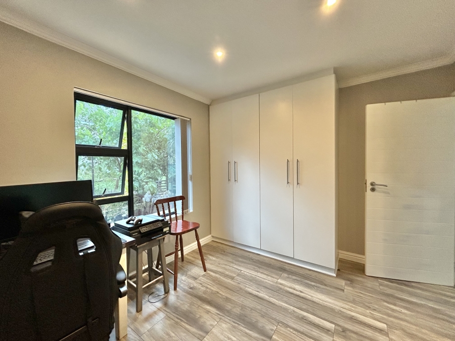 2 Bedroom Property for Sale in Wavecrest Eastern Cape
